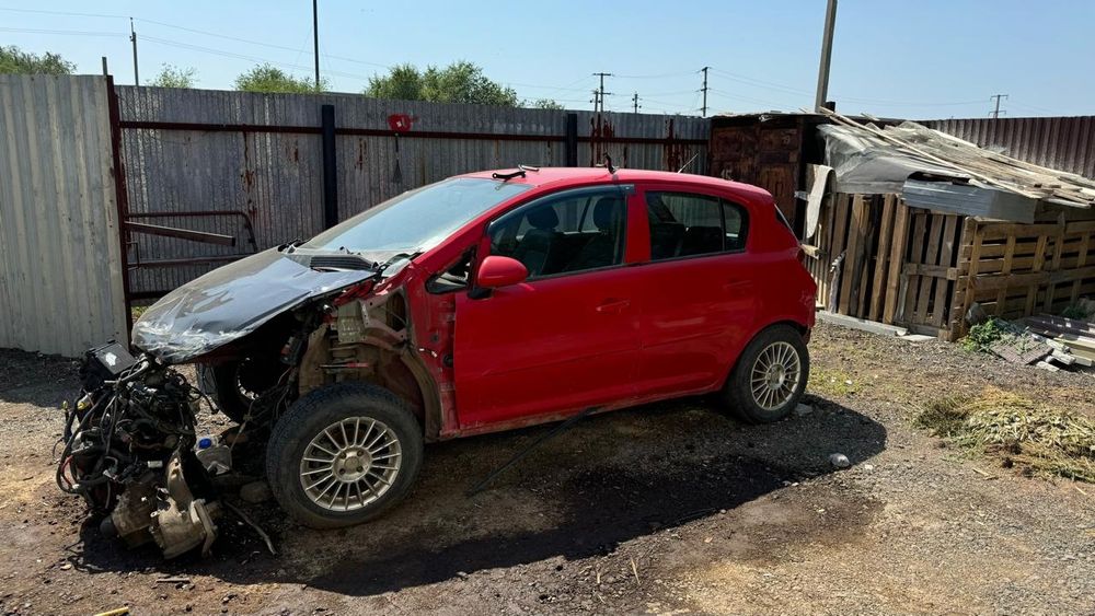 Opel Corsa d на запчасти