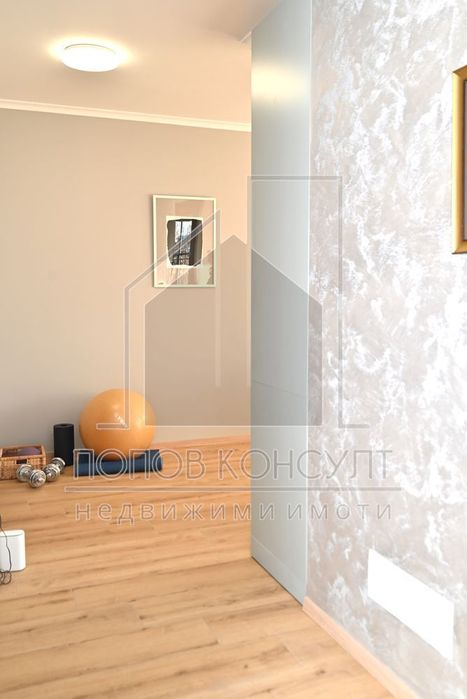 Продава се Тристаен апартамент в Пловдив, Кършияка - 133 кв.м за 1955 €/кв.м - Снимка #7