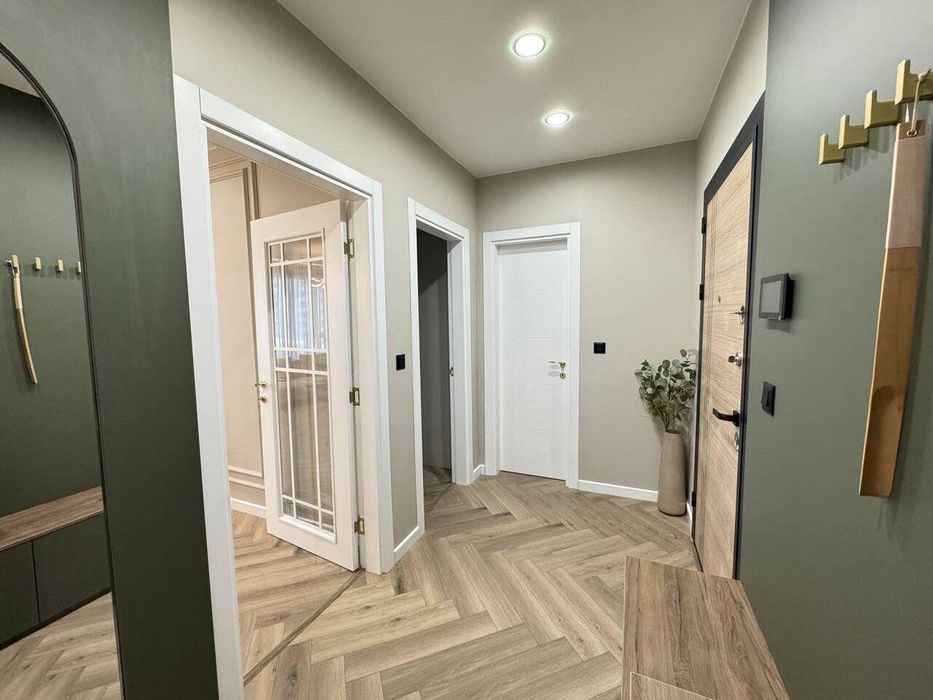 Дава се под наем Двустаен апартамент в Бургас, Славейков - 62 кв.м за 1020 € - Снимка #5