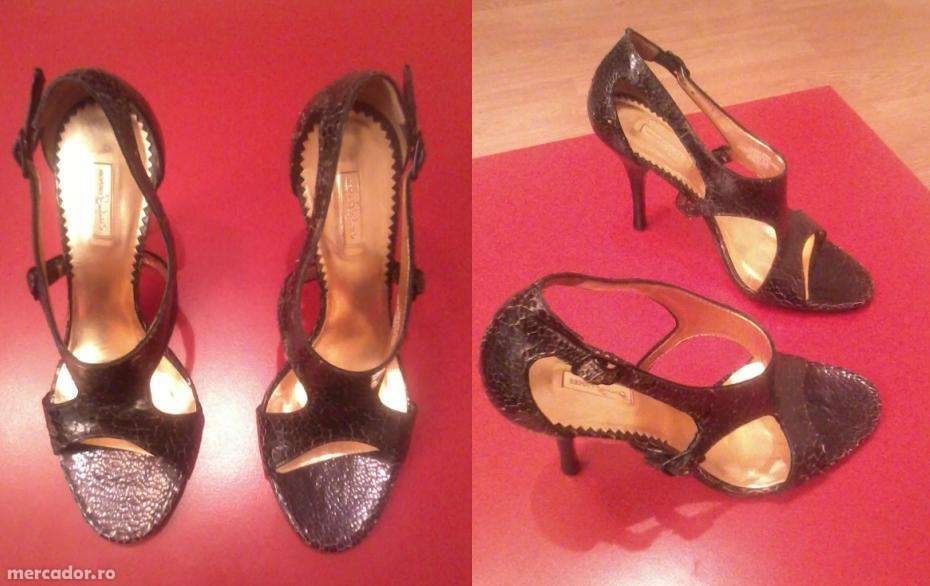 Sandale deosebite marca "Report Signature" (USA)