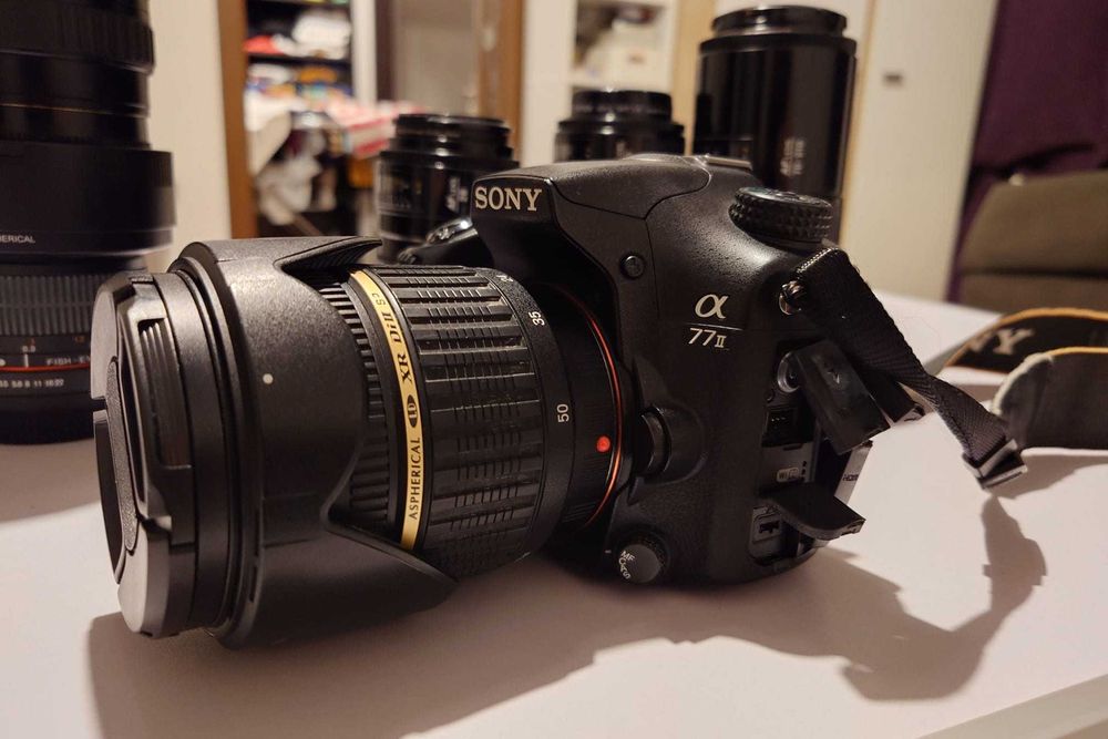 Sony A77ii + Obiective + Placuta quick release + Cap trepied
