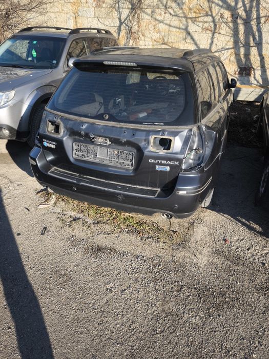 Субару алтбег На части Outeack Subaru