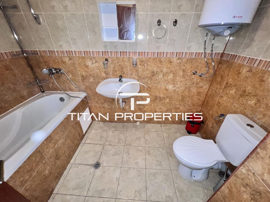 Дава се под наем Двустаен апартамент в Бургас, Център - 78 кв.м за 408 € - Снимка #7