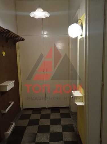 Продава се Двустаен апартамент в Варна, Център - 58 кв.м за 3190 €/кв.м - Снимка #12