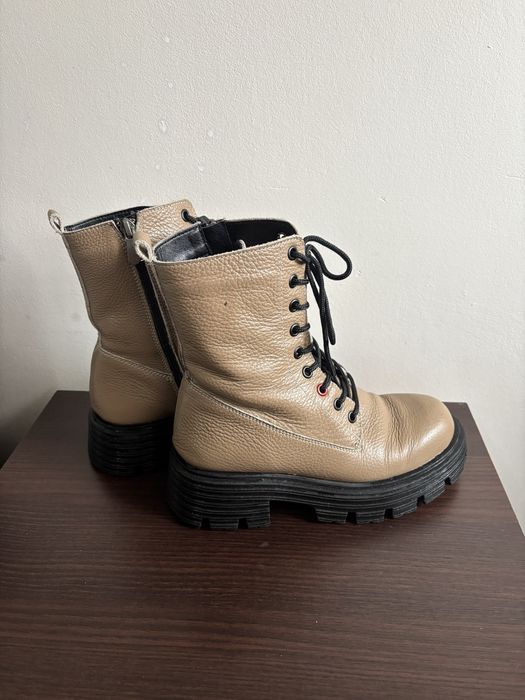 Боти от естествена кожа