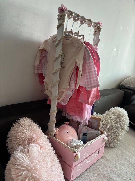 Бебешки ръчно направен гардероб