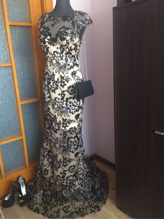 Официална бална рокля