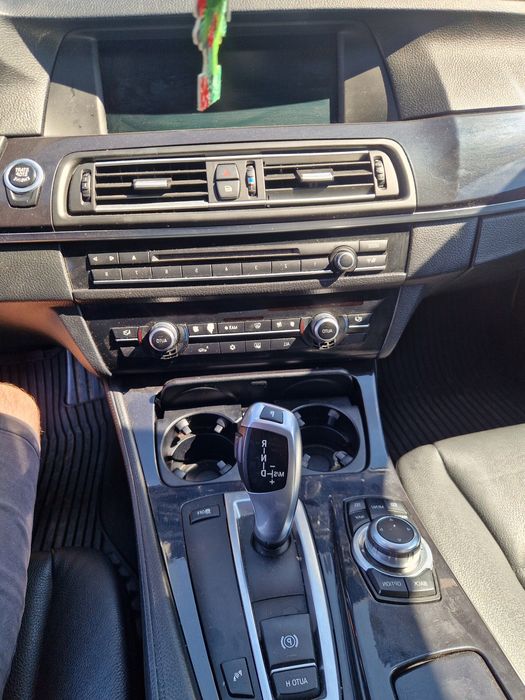 Dezmembrez bmw seria 5 f10 / f11 525d / 530d / 535d 3.0d n57d30a 204cp 245cp motor cutie automata 8hp jante r18 interior piele navigatie mare piese