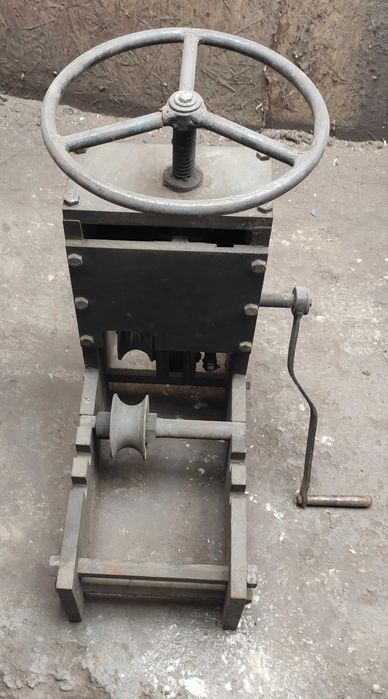 Mașina de roluit țevi manuală cu reductor