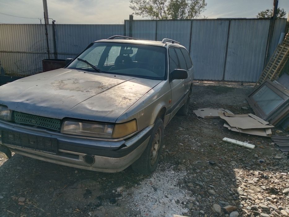 Автомобиль Мазда