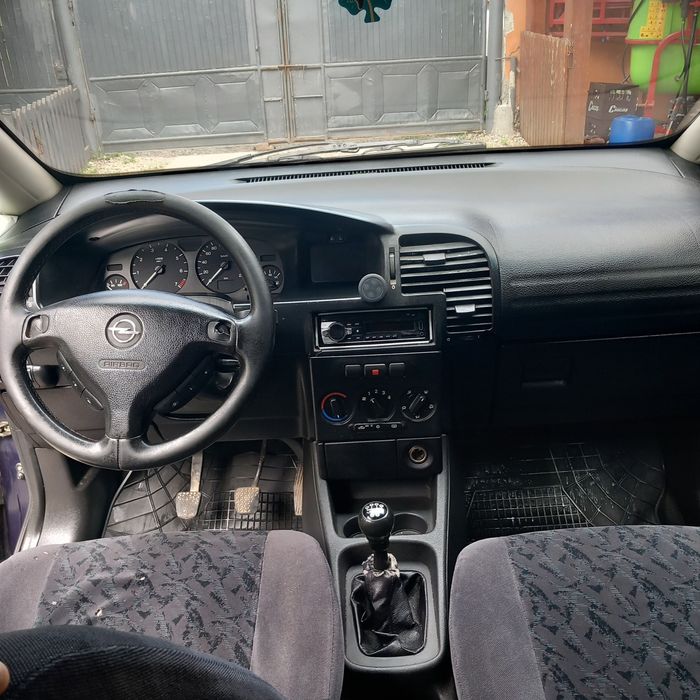 Vând..Opel zafira 7 locuri..