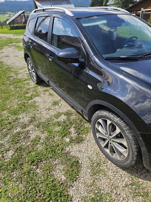 Vând Nissan Qasqai+2