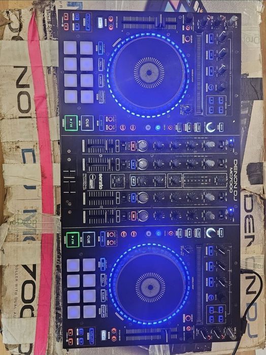 Consola Denon DJ MC7000 - controller DJ professional 4 canale, Serato