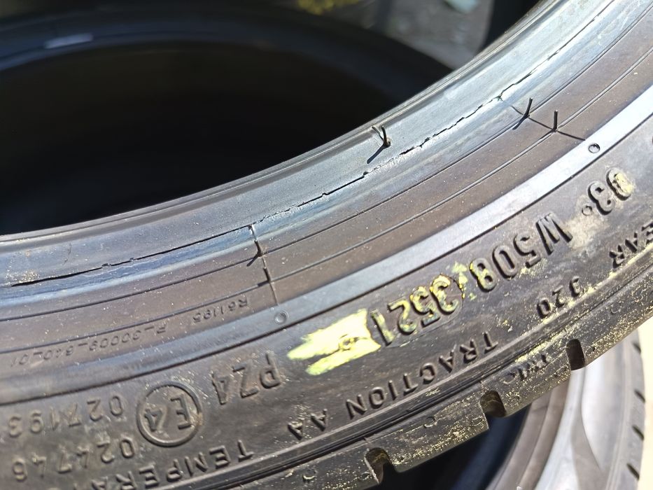 Anvelope vara 255 35 19 pirelli runflat +5mm 2019 și 2021