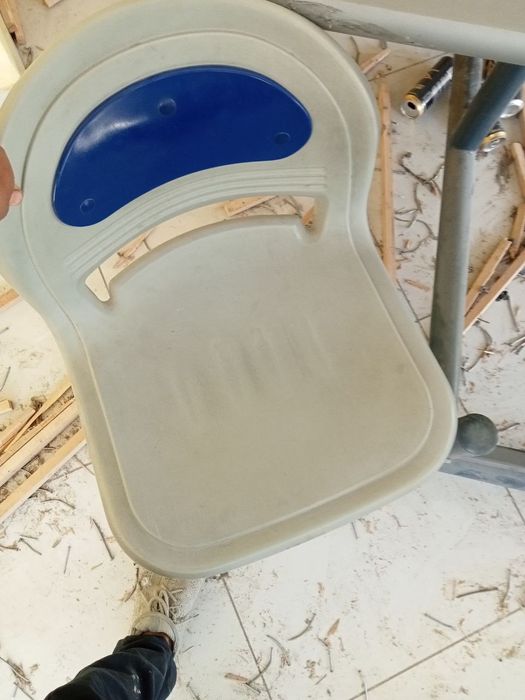 Стол стул сотилади