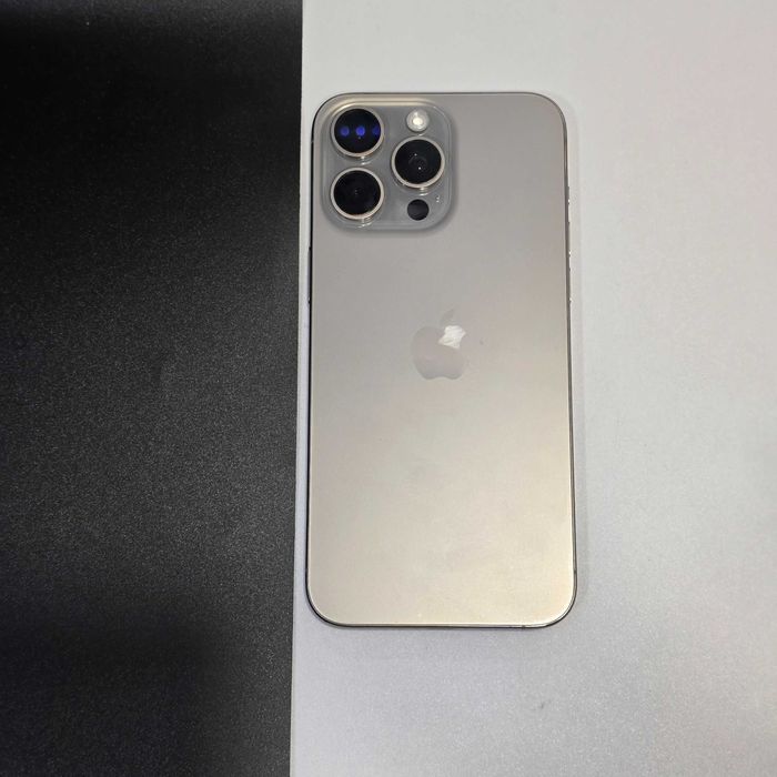 HOPE AMANET P8 Iphone 15 Pro Max  256 GB 90 Bat Zgarieturi mici ecran