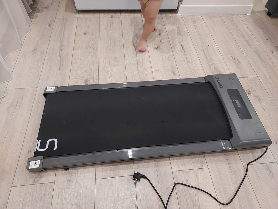 Продам беговую дорожку