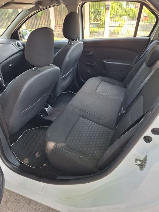 Se vinde dacia.logan 1.2 benzina