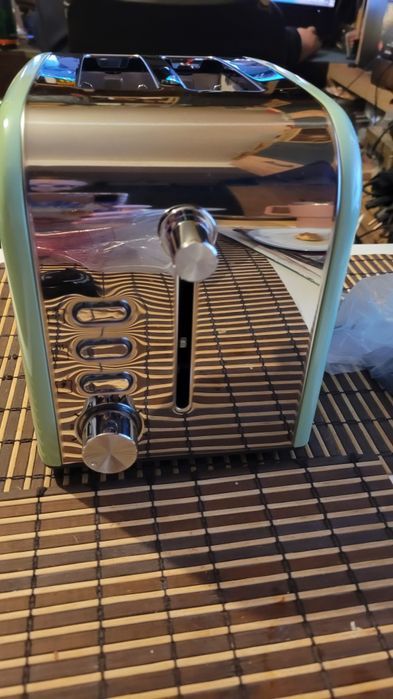 Prăjitor pentru pâine