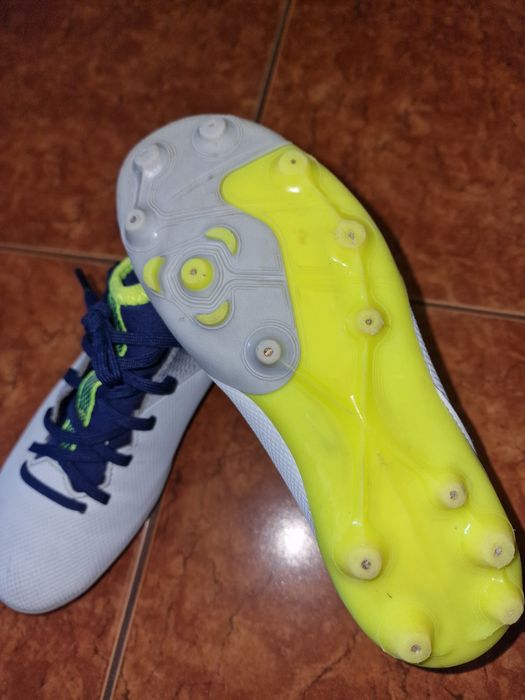 Ghete fotbal mărimea 33