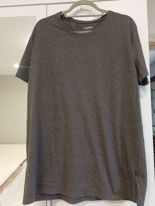 Обява 7.Разпродаесм памучни дамски тениски.