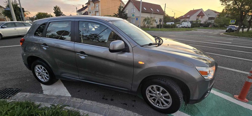 Vand Mitsubishi ASX 2012
