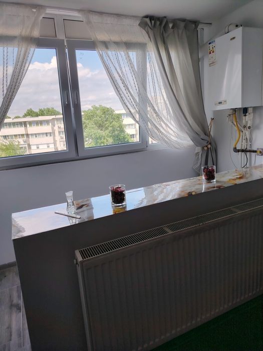 Închiriez apartament zona magazinului Reno