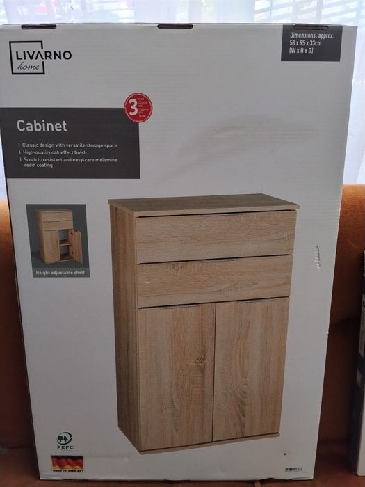 Oglindă de interior și Dulap ( comodă)