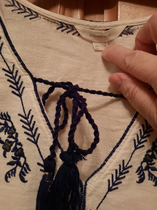 Ie dama cu broderie albastra mărimea 42