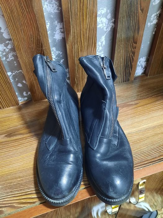 Продам сапожки кожаные