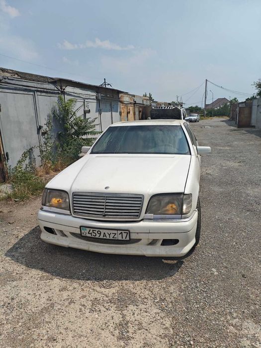 продам автомобиль Mercedes S-300TD