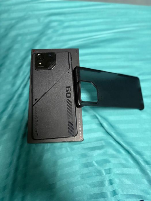 Vând sau schimb Asus ROG phone 9 FE