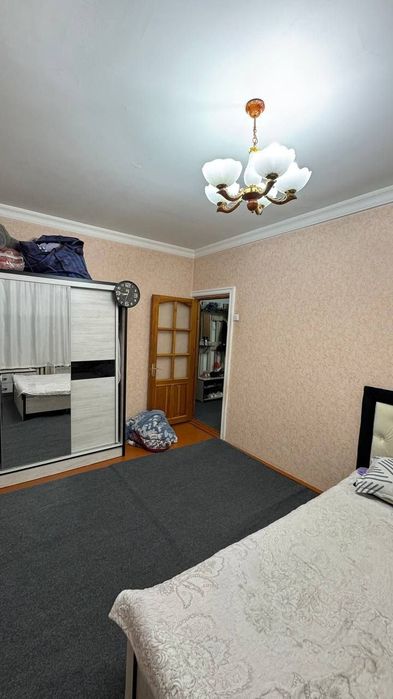 Продается квартира Юнусабад 18кв 3/1/4