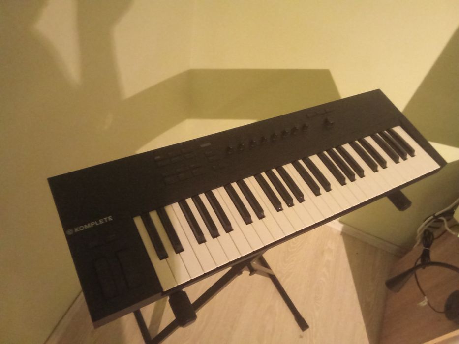 Komplete Kontrol A49 + Steinberg UR22 mk2