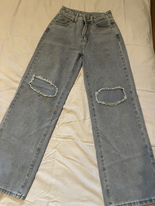 Скъсани дънки shein