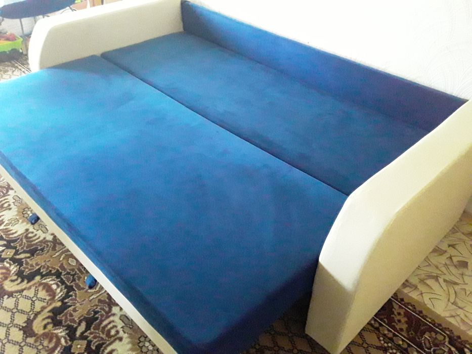 Продам мягкий диван