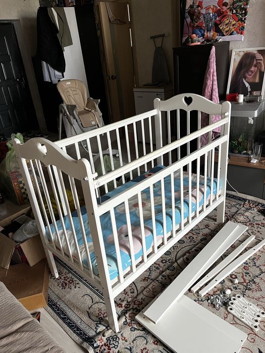 Детская кроватка