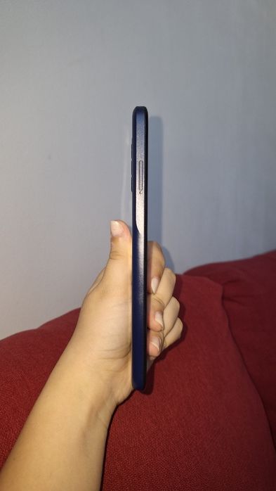 TCL 305 - чисто нов