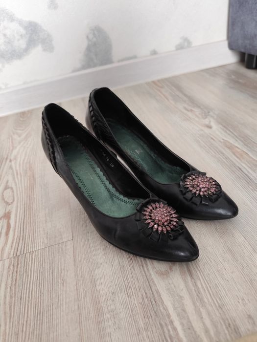 Женская обувь туфли