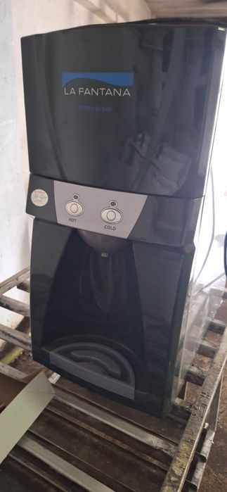 Dozator Apă La Fântâna YC-D1B (Mini Watercooler) - Apă Rece/Caldă