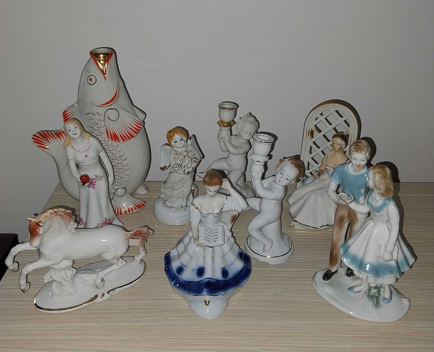 Colectie de 9 bibelouri portelan Curtea de Arges