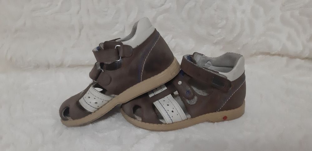 Ортопедические сандали