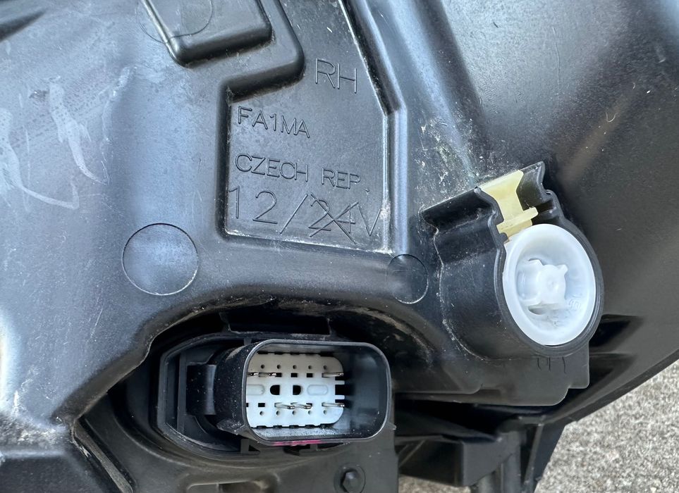 Фар far десен фаровe Full Led за Форд Фокус Ford Focus 4 фейс