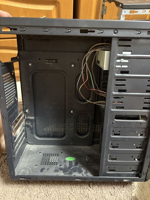 Корпус компьютера crown