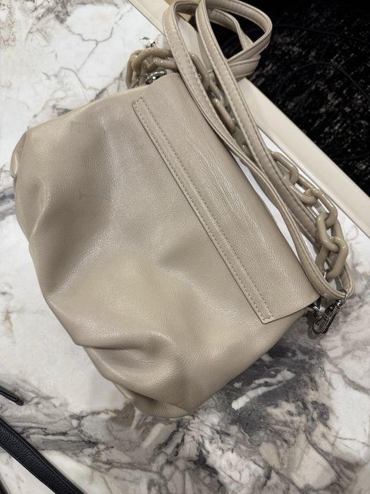 Продам женскую сумку