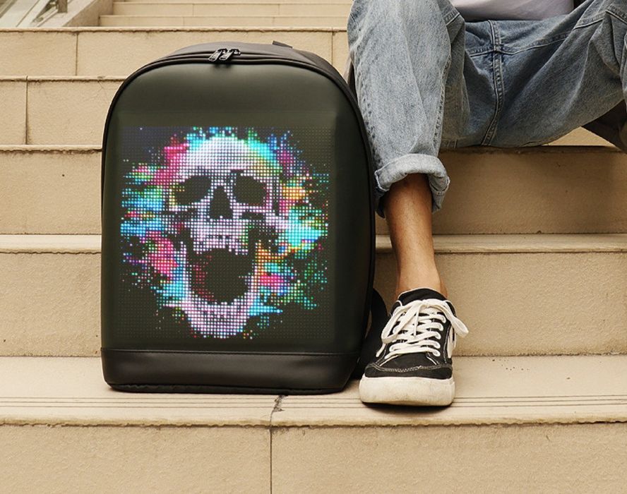 Рюкзак с экраном