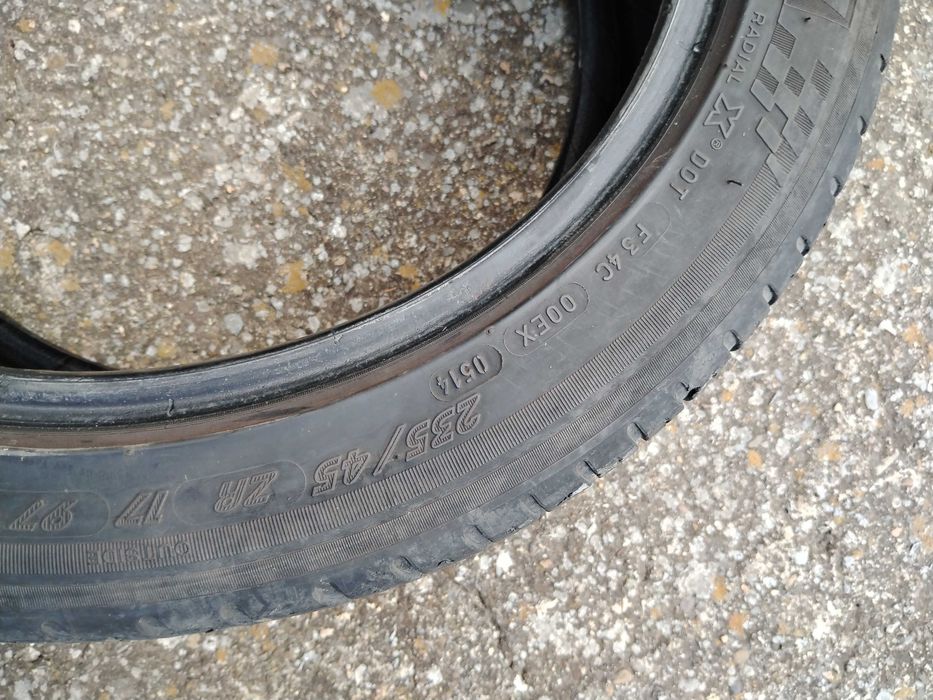 Гуми Michelin sport 3 235 45 17 два броя