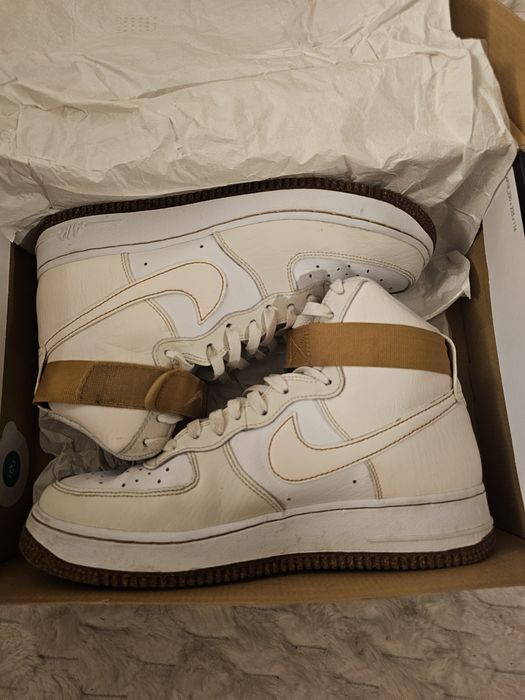 Air Force 1 HIGH '07 LV8 EMB