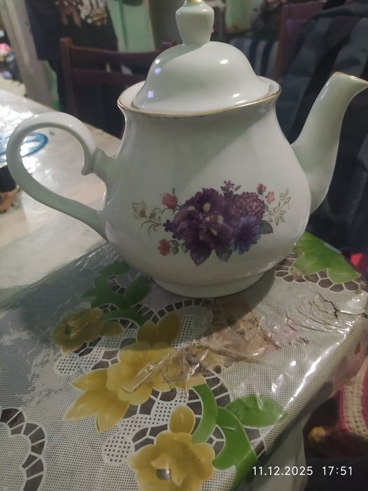 Продам чайный сервиз.Узбекистан.