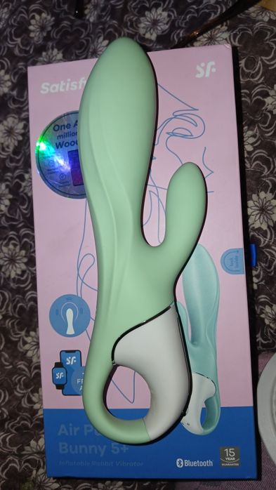 Pentru femei 18+ vibrator